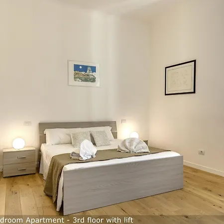 Cavour By Mamo * Φλωρεντία