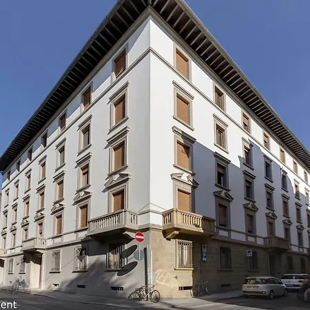 Apartment Cavour By Mamo Florenz