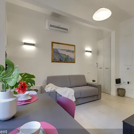 Apartment Cavour By Mamo Florenz