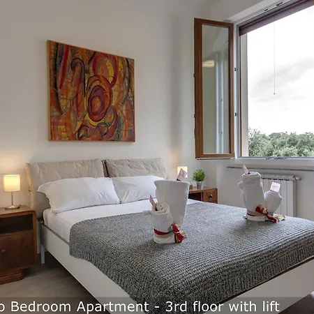 Apartment Cavour By Mamo Florenz