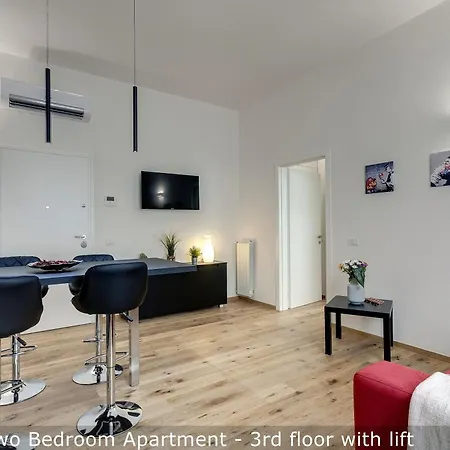Cavour By Mamo Apartment