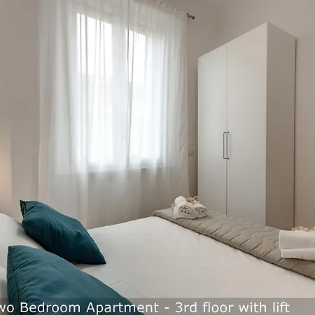 Cavour By Mamo Apartment